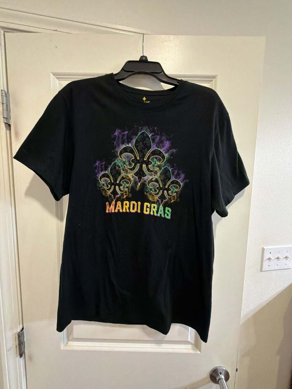 Mardi Gras Fleur-de-Lis Graphic Short Sleeve T-Shirt Black